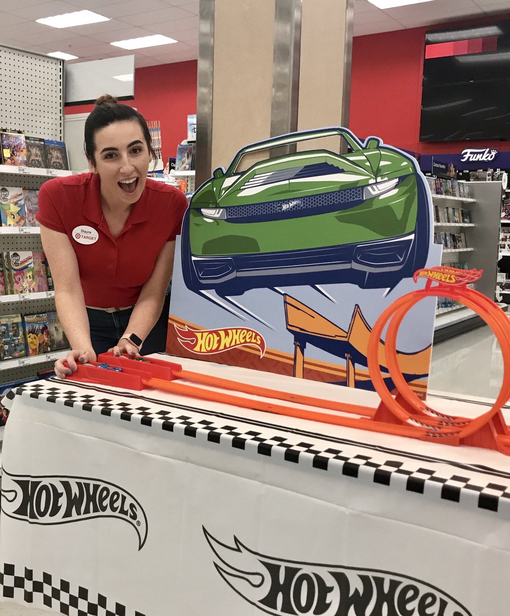 rysnell23's tweet photo. Racing into a weekend with fun and sales at KOP!! #TGTInterns2018 #WeAreTarget #TARGET #HOTWHEELS https://t.co/MgjpJvtOQw