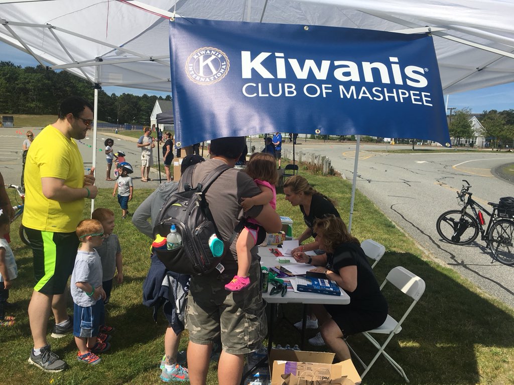 LaBellePaulm's tweet photo. Kiwanis Bike Rally at KC Coombs! Thank @Mashpeepolice and Mashpee Recreation #WeareMashpee @PDeBoerMPS https://t.co/wdZtm4jdlu