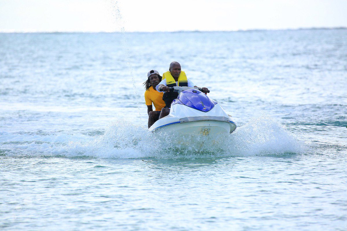 kiruigef's tweet photo. Enjoyed my jet skiing thanks to @MagicalKenya #MagicalKenya https://t.co/ULC0NUVi6Z