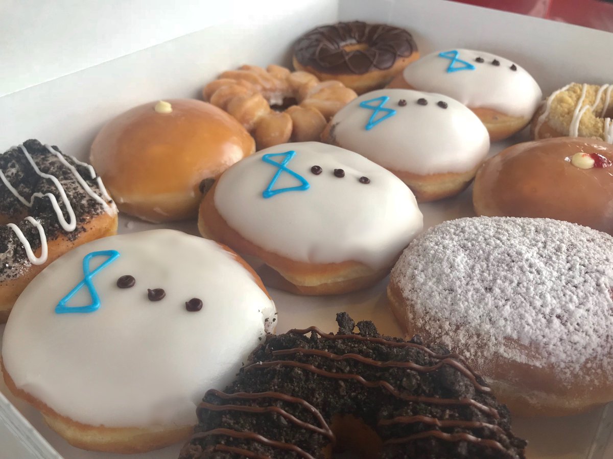 Krispy Kreme PR tweet media