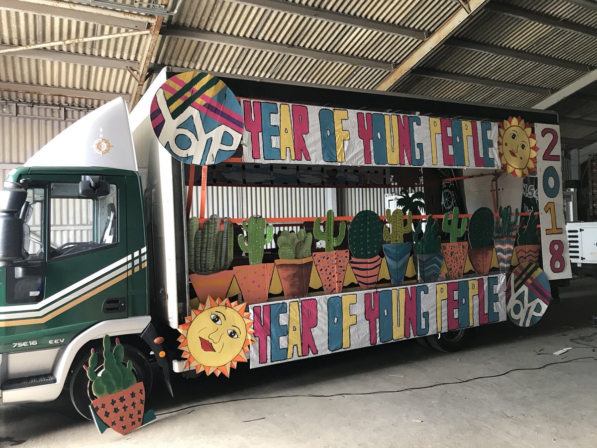 RamsayShetland's tweet photo. Here is our @YOYP2018 Mid Summer Carnival Float in all its glory! Huge shout out to the young people from across Shetland that have helped to create this colourful display. Youth Work at its best #YOYP2018 #YouthWorkChangesLives https://t.co/acxoZZZNRu