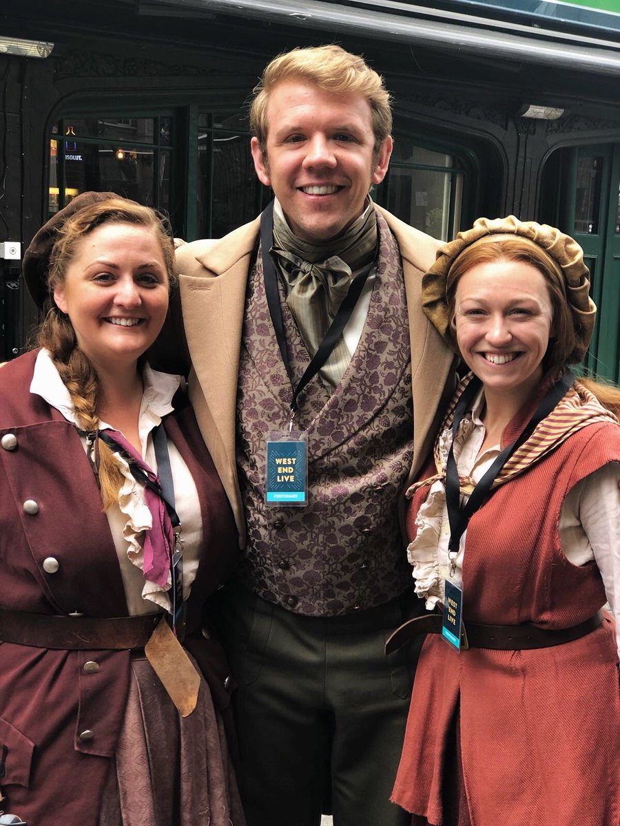JamesPHume's tweet photo. The real love triangle @DameKatieKerr #emmabarr https://t.co/t9UiGFtK6S