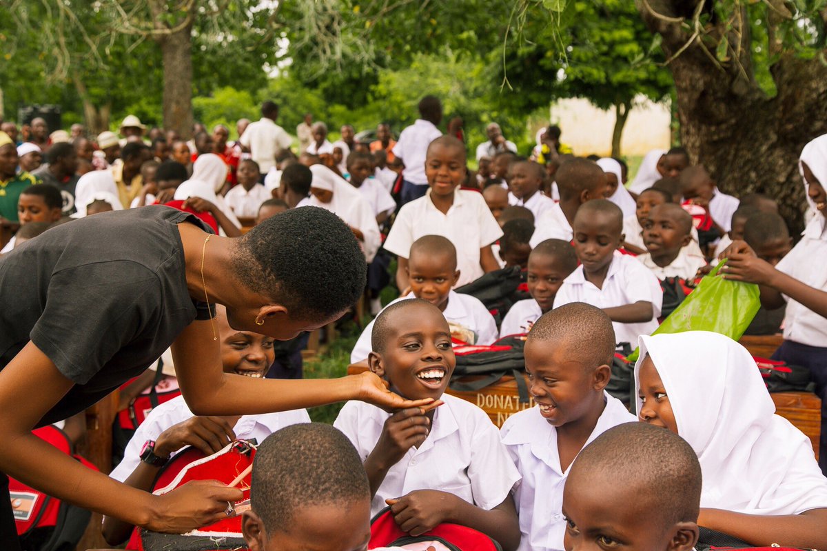 FlavianaMatata's tweet photo. The African future development depends on how better we mold our children today.

#DAC2018 #LeaveNoChildBehind #SikuYaMtoto https://t.co/isDSRdTKtl