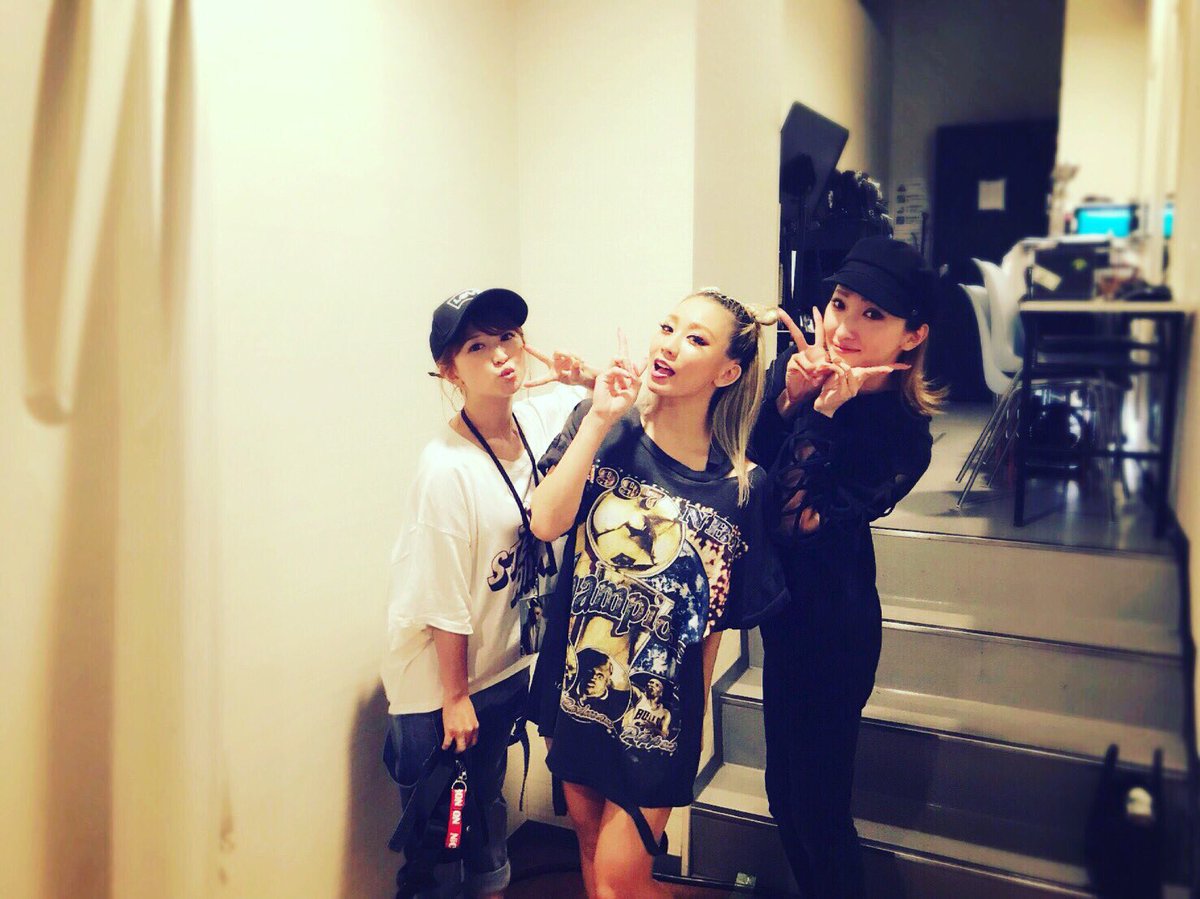 yushin0725_'s tweet photo. 最高の休日‼︎🔥‼︎
倖田來未姐さん @kodakumi_official のライブを観に静岡に🔥圧巻のパフォーマンスダンス力と歌唱力に加え最高すぎるMC‼︎もう隙間探しても隙間がないわけ🔥
かっこよすぎました‼︎
そして人としても会えば会う程大好きになってしまう。
https://t.co/qMIxh29Fxc https://t.co/fgv5m6iPlk