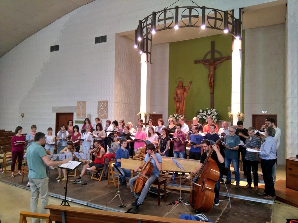 dumesubi's tweet photo. #DidoIEnees #purcell per @AmicsMusicaMan #Manlleu en marxa! Amb @ReginaManlleu @vespresdarnadi @salvadorparron  @el9nou @ajManlleu Demà, 18h, Església Sant Pau. Memorial Josep Roqué. Entrada lliure! https://t.co/hXBEr5Xpq4