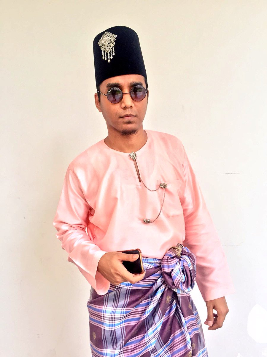 Ghvrib24's tweet photo. Alhamdulillah selamat bersanding dengan lancar #SHR2018 ✨ https://t.co/NzJcmaHOtg
