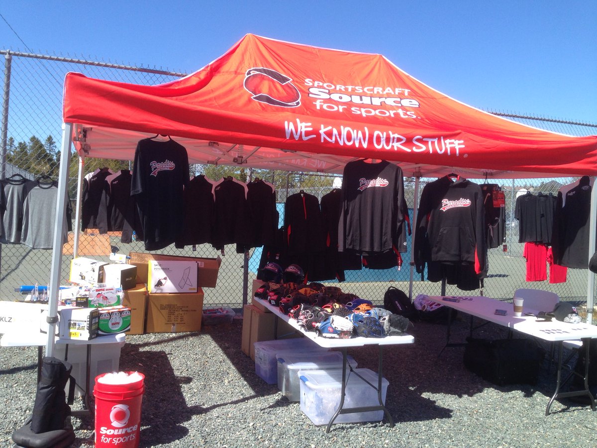 NlSportsCraft's tweet photo. A beauty day at Peter Barry Duff field. Make sure you stop by and get fitted for your @PMBPhantoms apparel and check out some of deals we have on gear too. #weknowbaseball https://t.co/T4F2LXw3nR