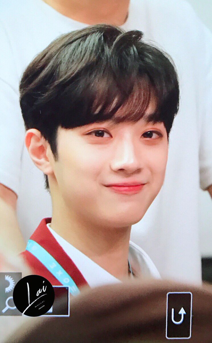 wulilai's tweet photo. #라이관린 #賴冠霖 180616 상암팬싸 프리뷰 https://t.co/fwvmfhAQZh