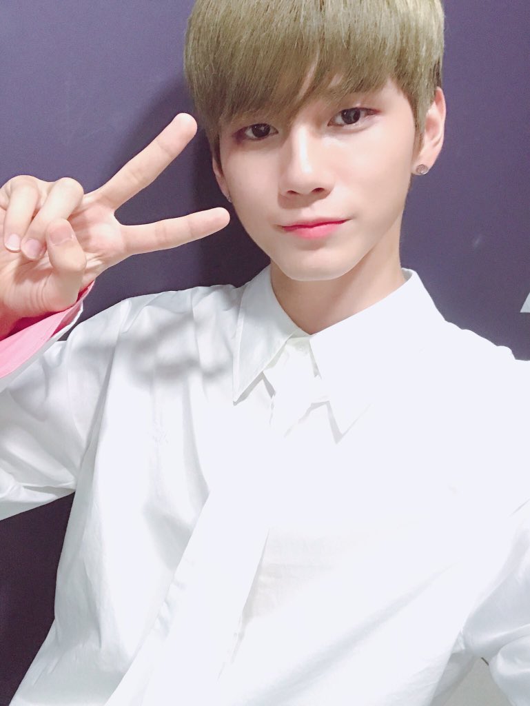 hxxlllx's tweet photo. ผมสีนี้คือละมุนมาก ฮือออออออ หยั่กตัย ใจละลายหมดแล้ว #ongseongwu #옹성우 #MCOng https://t.co/7Udu4Rigp9