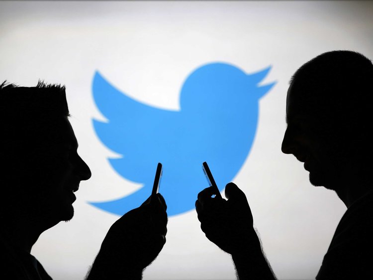 philabouzeid's tweet image. #Twitter is a #RealTime Application ( basically ) some tweets are taking more time than usual to reach the Audience. 
huge difference noticed between #Worldcup2014 and #Worldcup2018 #live coverage. 
@Twitter Bring Back our LIve Feed. 
#Algorithm kills the fun.