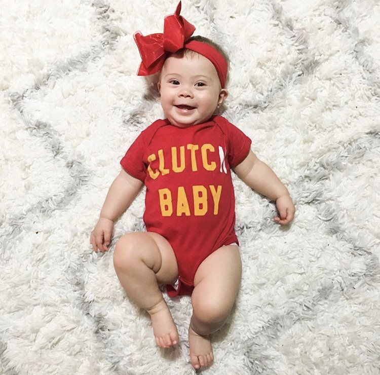 WeRunGame's tweet photo. Saturdays are For The Kids and this #ClutchBaby is making us smile 😊 #KidsRunGame #RaisingAFan #WeRunGame https://t.co/TtBzdbmuIu