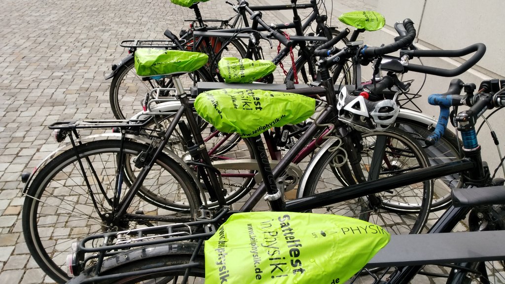 ArneSorgenfrei's tweet photo. Toller Service von #JHS bei #MINTdigital Danke! #trockennachHause https://t.co/SnRCooPXrM