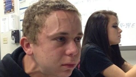 SunApology's tweet photo. When the commentator goes ten minutes without mentioning Iceland's population #ArgIsl #WorldCup https://t.co/62nhz4p8RO