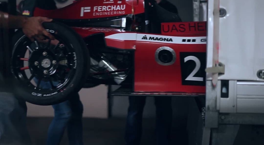 HHN_Racing's tweet photo. An eight-minute rollout movie? Our movie team did it! To watch it follow the link: https://t.co/23O3pwCDfd 😊🏎️💨 #hhnracing #racingteam #heilbronn #hhnracingteam #hhn #hochschuleheilbronn #uasheilbronn #heilbronnuniversity #formulastudent #fs2018 #HNR18 #rollout #film #team https://t.co/Ftb0XBX7Eq