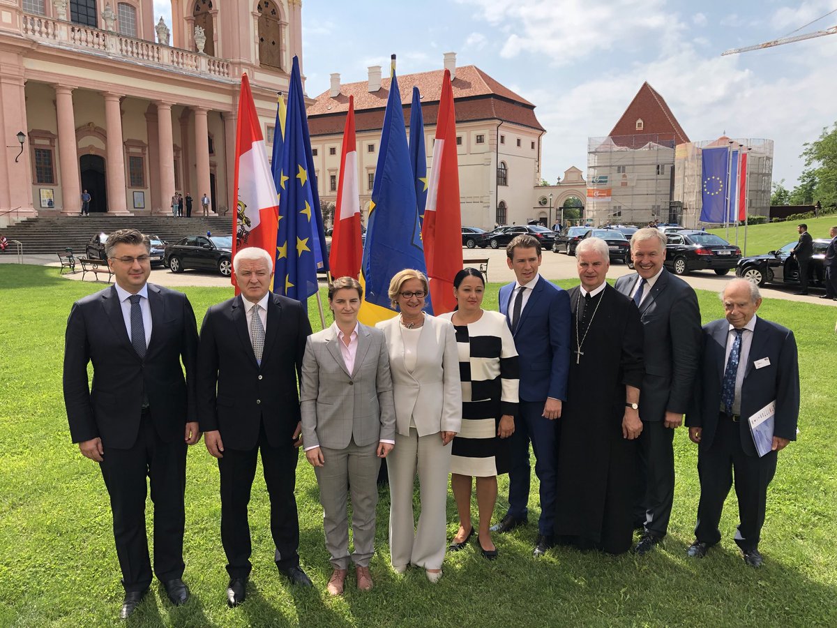 EichtingerM's tweet photo. Final Day of #EuropaForumWachau 2018!focusing on security concerns &amp; the fight against illegal migration; „A Europe that protects“: @sebastiankurz presented priorities of @EU2018AT; high-ranking debate of @anabrnabic @AndrejPlenkovic and PM Duško Marković https://t.co/7yKicaqwsS https://t.co/zBLNL4iGx2