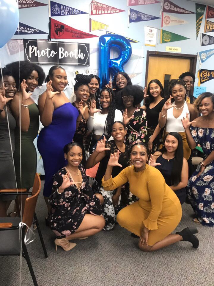 lrstepsquad's tweet photo. Pic 1: “Ok, smile for the camera guys” Pic 2: What LR is really like 24-7...
#ladyraiders #sisterhood #stepteam #neverendinglaughs #2018awardsbanquet https://t.co/4kPqwGqMYa