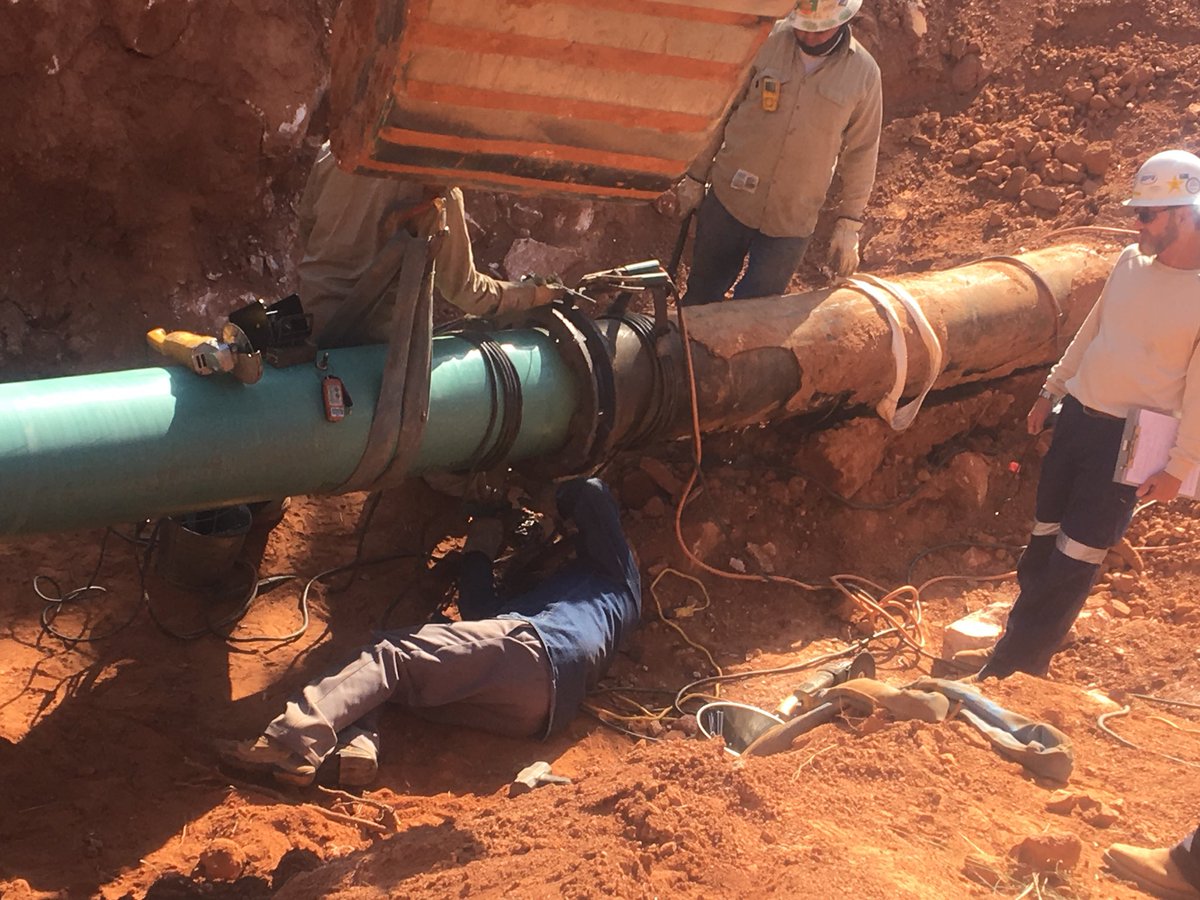 RandRPipeline's tweet photo. 🎉👷🏻‍♂️Happy Saturday!🎉👷🏿‍♂️ @EnableMidstream remediation work! Couldn’t get a better crew to do this work!! 👷🏻‍♂️👷🏿‍♂️👍🏻👍🏻👍🏻
#randrpipeline #naturalgas 
@TopOilNews 
@OKOGA https://t.co/bpUKgwdY4m