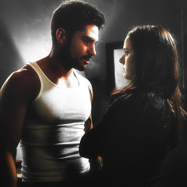 SethKateFan's tweet photo. #IWantSeason4 #RenewDusk #SaveDusk #BringBackDusk #SethKate #RichieKate #SethKateRichie #LosTresGeckos #seth #kate #richie #scott #carlos #Freddie #kisa https://t.co/CauQkYCuo0