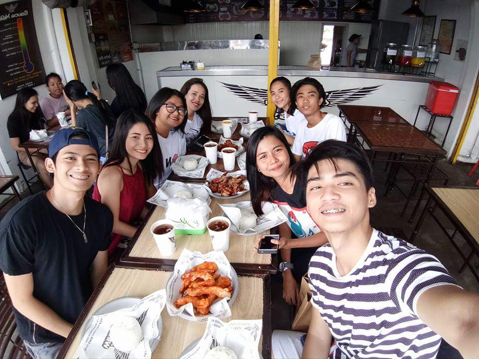 m_alcbs's tweet photo. complete 🎉 walang nagbago matatakaw pa rin talaga sila lalo na yung isa hahahahaha
#LFRIENDS https://t.co/YKVTQ0Qh2i