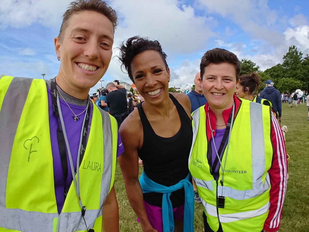 Carters168's tweet image. Always so impressed at how generous @damekellyholmes is with her time. No different at this morning's 100th @Worthingparkrun #ClassAct #JoinInJune #loveparkrun @parkrunUK