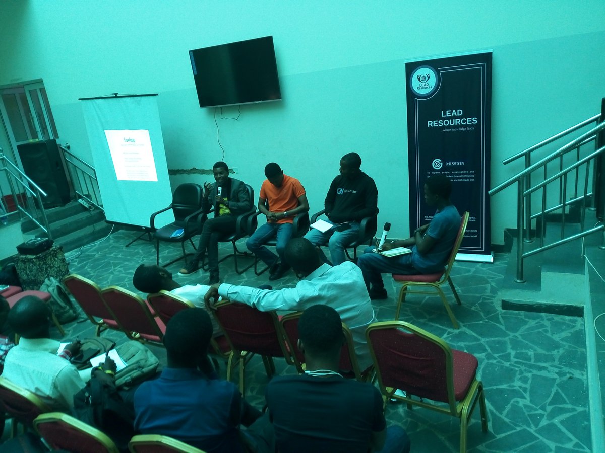 onlinehubng's tweet image. An ongoing panel session about creation of a tech ecosystem in Ogun state. #ForLoopAbeokuta