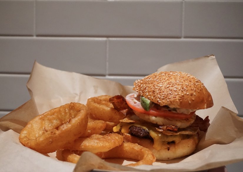 We're serving up delicious-ness this weekend! Visit us at 437 Yonge Street to try out our burgers, sides and milkshakes! Open until 1 AM tonight!