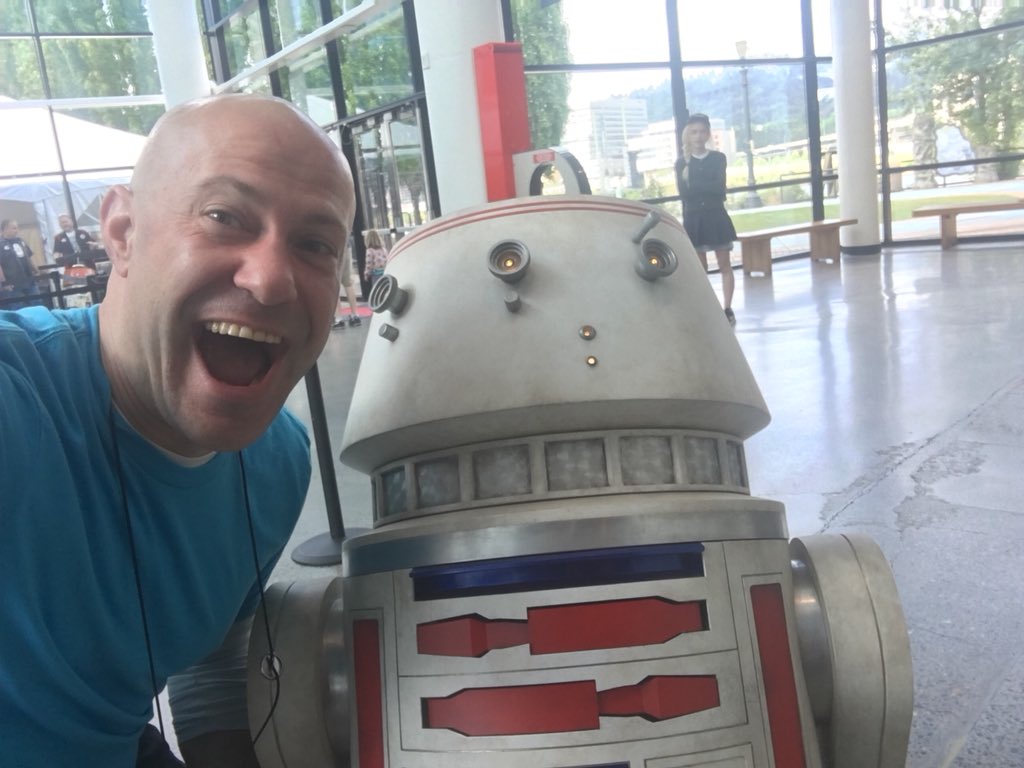DJBluePDX's tweet photo. Today @MicrosoftStore is at @OMSI Showcasing  #StemSaturday &amp; #SummerYouthSpark camps for #RoboticsWeekend! More importantly, I get to hang out w/ #R2D2 &amp; the Droids! https://t.co/QqxgGnakiA