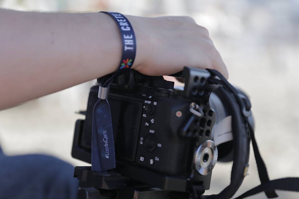 The collectable wristbands of #TheCreteTrip2018 and the customised waterproof cell phone cases were both sponsored by Pernod Ricard Hellas. 

Thanks to you there was no need of stashing our cell phones deep in our bags every time we hit the beach or the foam/pool-parties! 😎💦