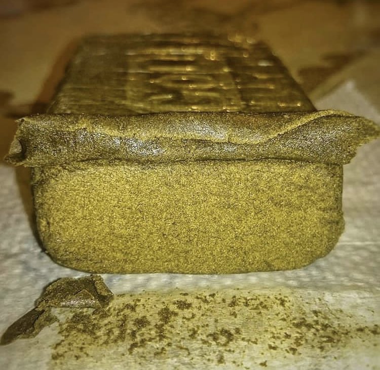 Bookoftheweed's tweet image. Nicole Kush Hashish 🍫🐉