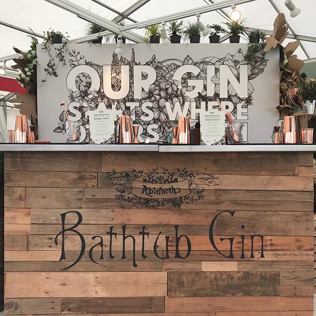 BathtubGinZA's tweet photo. 📷@ableforths - Come and see us at Taste of London this weekend! 🍸
•
#🍹 #🍸 #ableforths #bathtubgin #caskagedgin #gin #london #navystrengthgin #oldtom #oldtomgin #sloegin #tasteoflondon https://t.co/A1pDFiVACh https://t.co/d3YLhBcvme