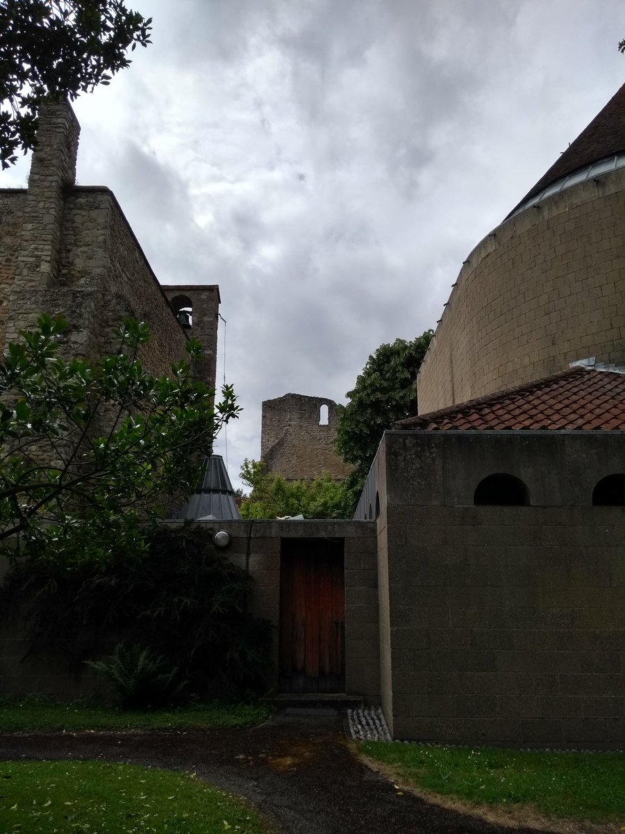 BeckyParnham's tweet photo. A different view of a familiar place! #love exploring https://t.co/9p0Sa63STC