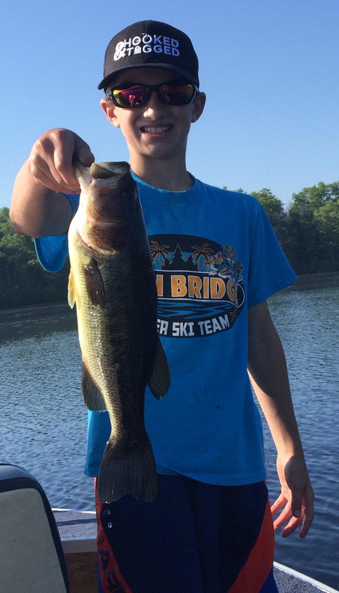 buckgehm's tweet photo. Make Some memories today - take a kid fishing :-) https://t.co/hY1p6Q0Gkf