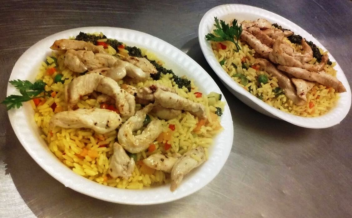 MondoSpaghetti's tweet photo. Arroz amarillo con vegetales y pollo, #SinTAAC (sin pollo es #AptoVegetarianos y #AptoVeganos).
#ComerBien es #ComerEnMondo!
#GlutenFree #FreeGluten #SinGluten #AptoCeliacos #Celiaquía #Salud #Celíaco #EnfermedadCeliaca #SensibilidadAlGluten #CocinaSaludable https://t.co/J9z0fUKUWK