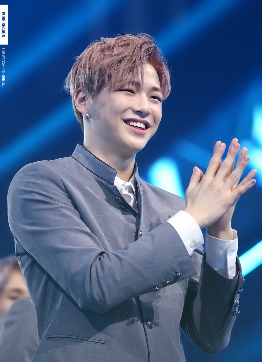 peachbunny10's tweet photo. Day 2: My star 🌌
Thankyou for debuting, i love you and i swear i'll love you and support you till the end, trust me ❤
#OneYearOneThrone
#KangDaniel
#강다니엘 https://t.co/SnnUpwld2Q