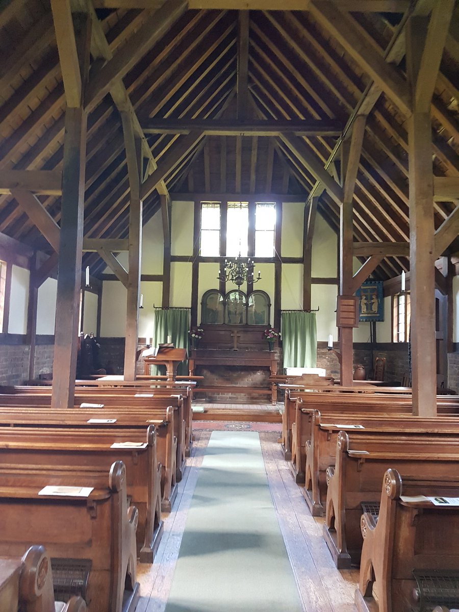 revphilipgreen's tweet photo. 3 days, 3 services at 1300BST:
Thursday @TalbotHousTubby ; Friday at #Thiepval (both acts of commemoration) & a wedding blessing today at this beautiful church in #Brickendon #blessed #blendeddays https://t.co/aNglSg8rkw