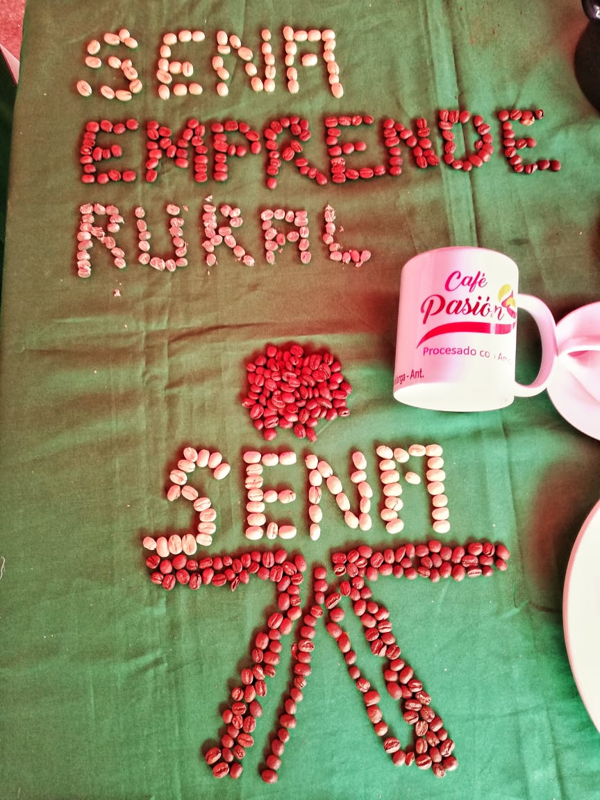 MaraDuqueG2's tweet photo. Aprendices de #SENAEmprendeRural lanzan su marca de café especial
@AngieTunjano @teorendono @portiz_a @acalderon1974 @SENAComunica @jatorresm13 https://t.co/IrHhoFasBR