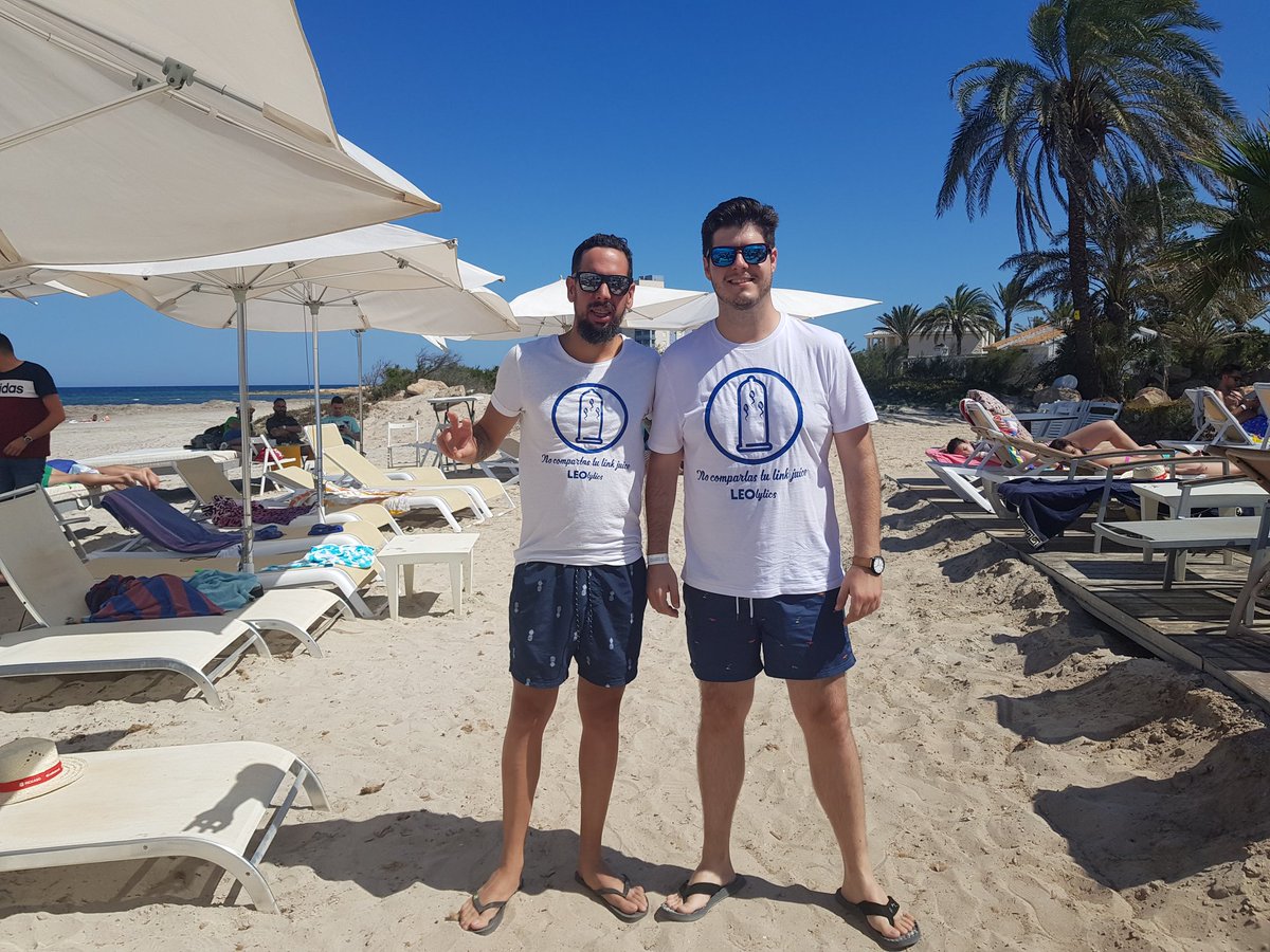 LEOlytics's tweet photo. Concurso de camisetas en #SOB18 #nocompartastulinkjuice #SEOhappy #SEOguridad #LEOlytics https://t.co/L2QkHLw7VD