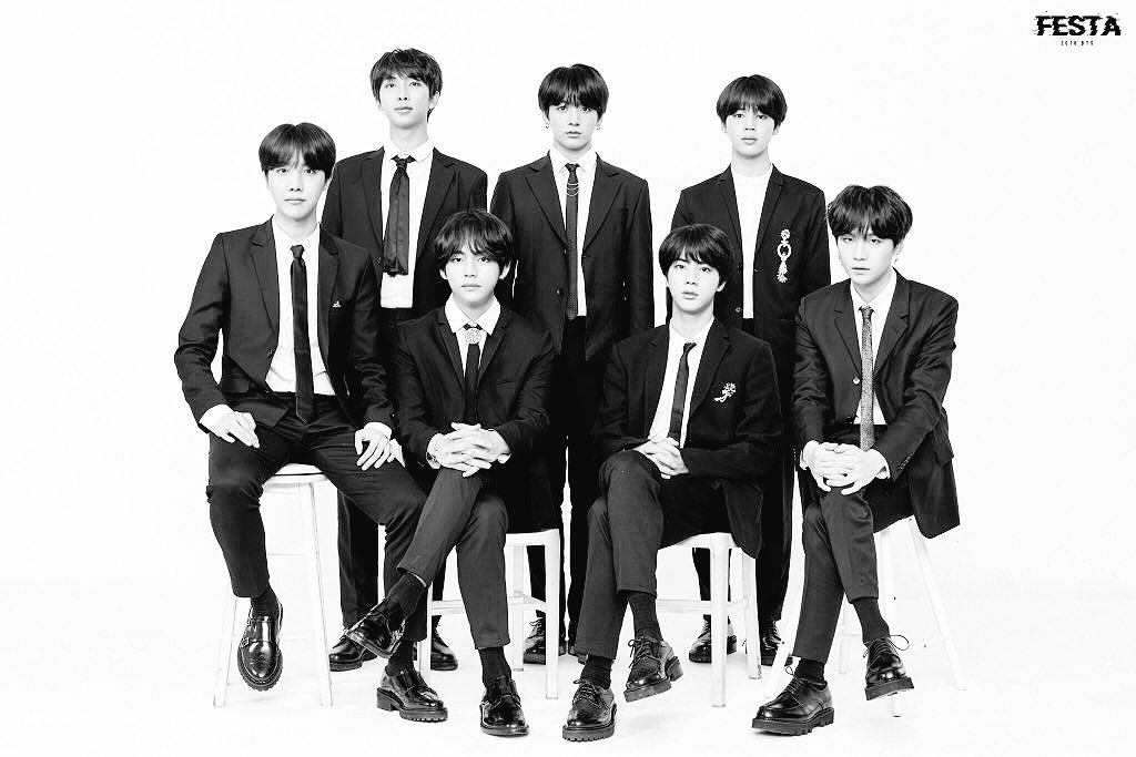 .

RUN

.

"   (   止まれはしないんだ   )  "

"   (   終われはしないんだ  )   "

#BTSで妄想