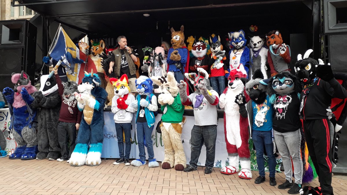 Sallyst83540181's tweet photo. @domdyer70 @emeliobedelio #PJEgan & Wild friends 🦊🐺🐲🐯🦁 #GoWildBham #Birmingham 🐾 https://t.co/d2itDXImye