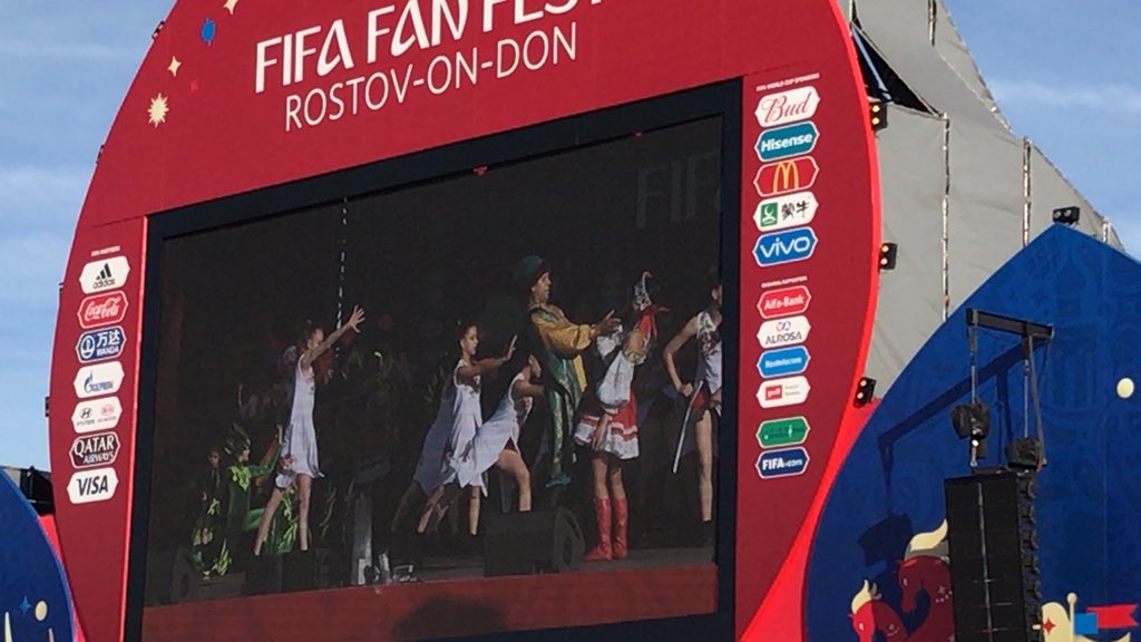 marcosathias's tweet photo. #fanfeast watching a ballet performance thanks #russia for its welcome and culture #FIFAWorldCup https://t.co/71KnBWxt9f