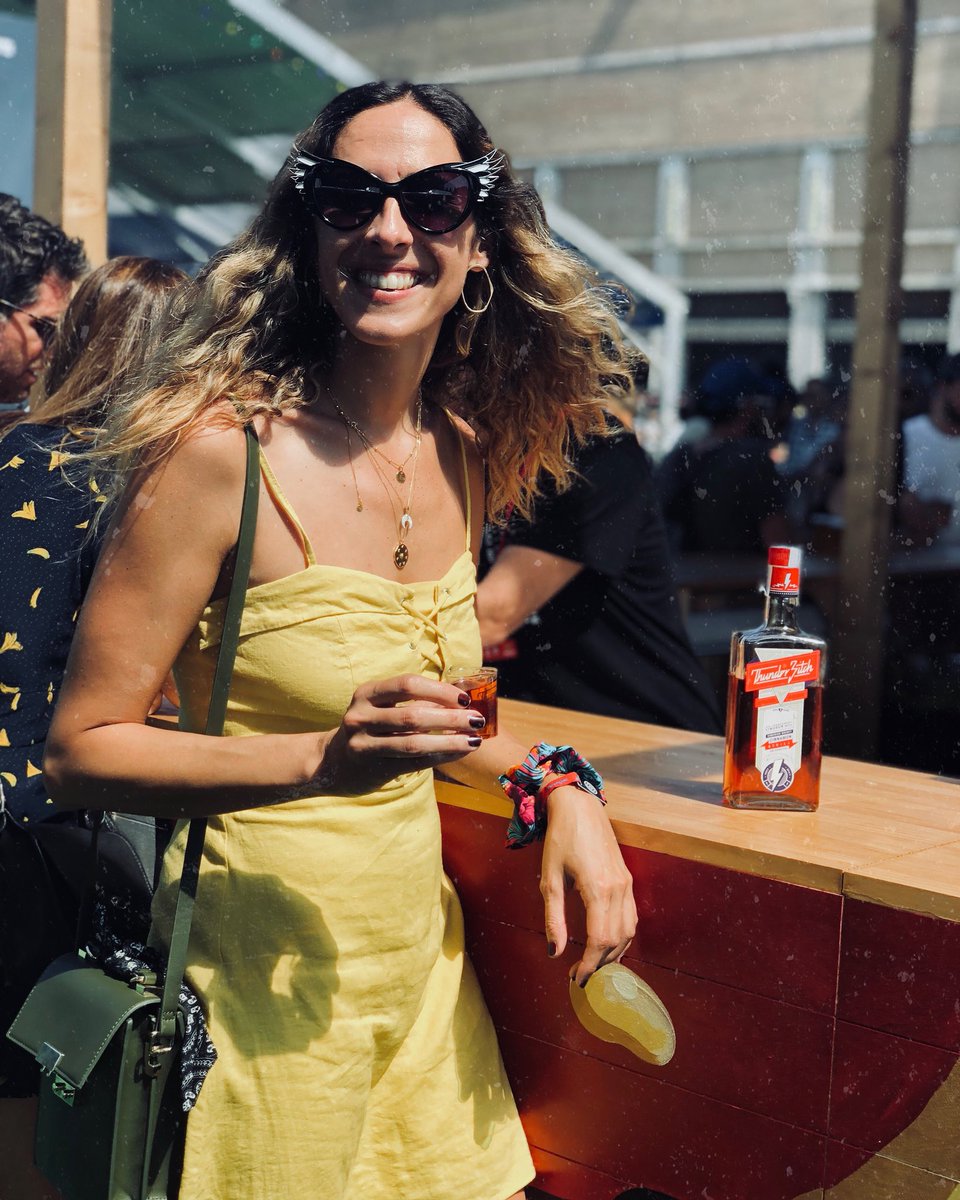 MadridFashion's tweet photo. Este fin de semana se titula: no voy a parar de bailar hasta que no me tenga en pie. ¡Porque me lo merezco y punto! 🍸 .
.
@thunderbitch_es 
#bethunder #thunderbitch #sonar #sonar2018 https://t.co/BmDxBkYHQT