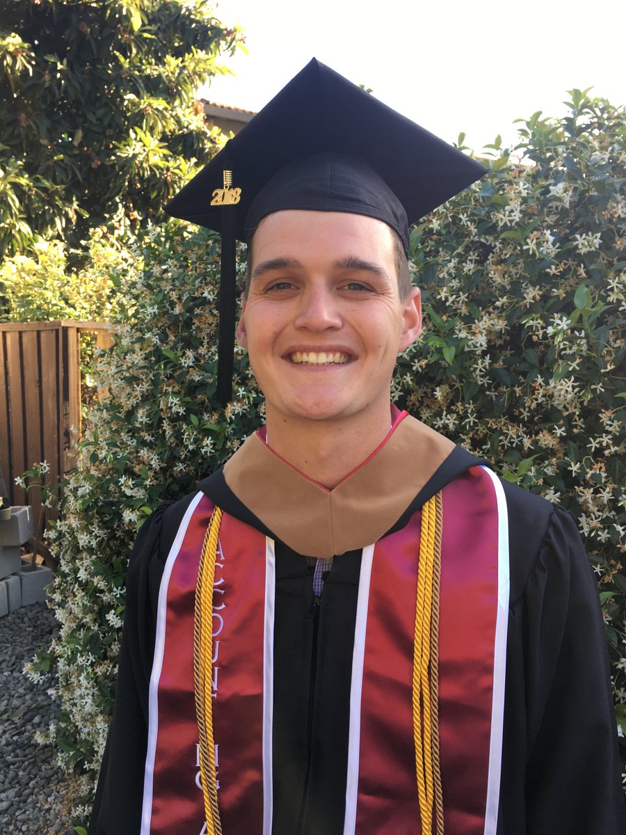 JanisHeckel1's tweet photo. Where did the time go? Congratulations Andrew Heckel graduating from SCU today! #SCUGrad https://t.co/JZQSjenYzD