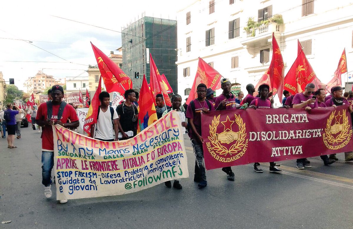 MFJ on the march in #Rome Immigrants from Central Italy demand equality,  jobs, housing & regularisation! Freedom of Movement for ALL! Open the borders, Open the ports  #ShutDownYarlsWood #StopBrexit #primaglisfruttati  #NoFortressEurope #AboubakarSoumahoro  #migranti #16giugno