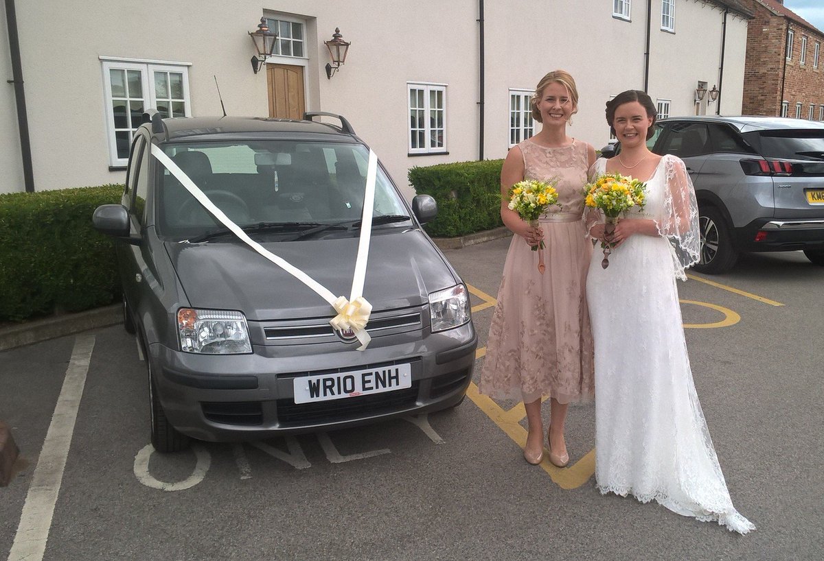 chrisdavies3023's tweet photo. #Day74 Wedding Day for my Niece. My job was to Chauffeur the Bride and her sister to the Church......no limo or classic car......instead she want to go in her beloved Fiat Panda! #TightFit #FirstCarLove https://t.co/gz5ZYyuZqD