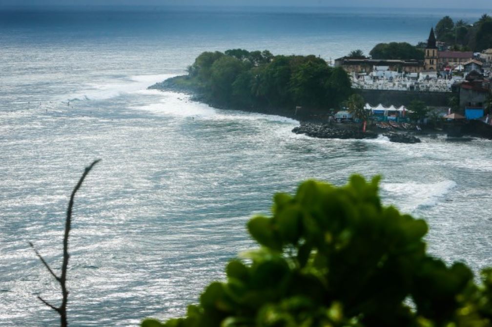 N°18: Surfer sur le spot de Basse Pointe, lieu d'accueil de la Martinique Sur Pro