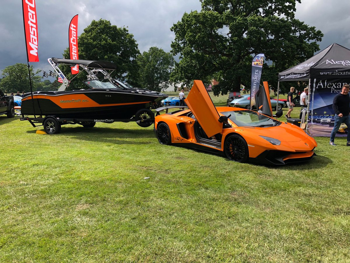 andrewnorth13's tweet photo. Everyday supercar https://t.co/6KXOPNwTiR