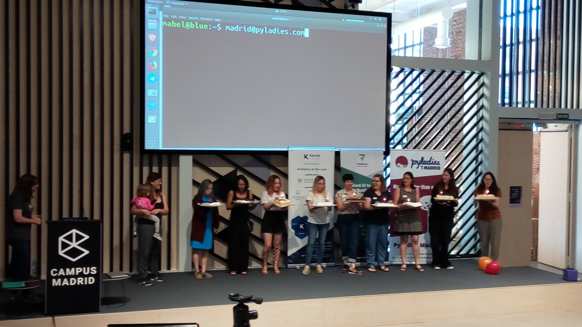 HiddenDeurru's tweet photo. #Felizcumpleaños, @PyLadiesMadrid !! Y felicidades por un eventazo como la #FiestaPyLadies, que ha estado cargado de cosas interesantes (y de comida)! Esperando ya la del año que viene😉 #python #womentintech https://t.co/7ikp5TYfgt