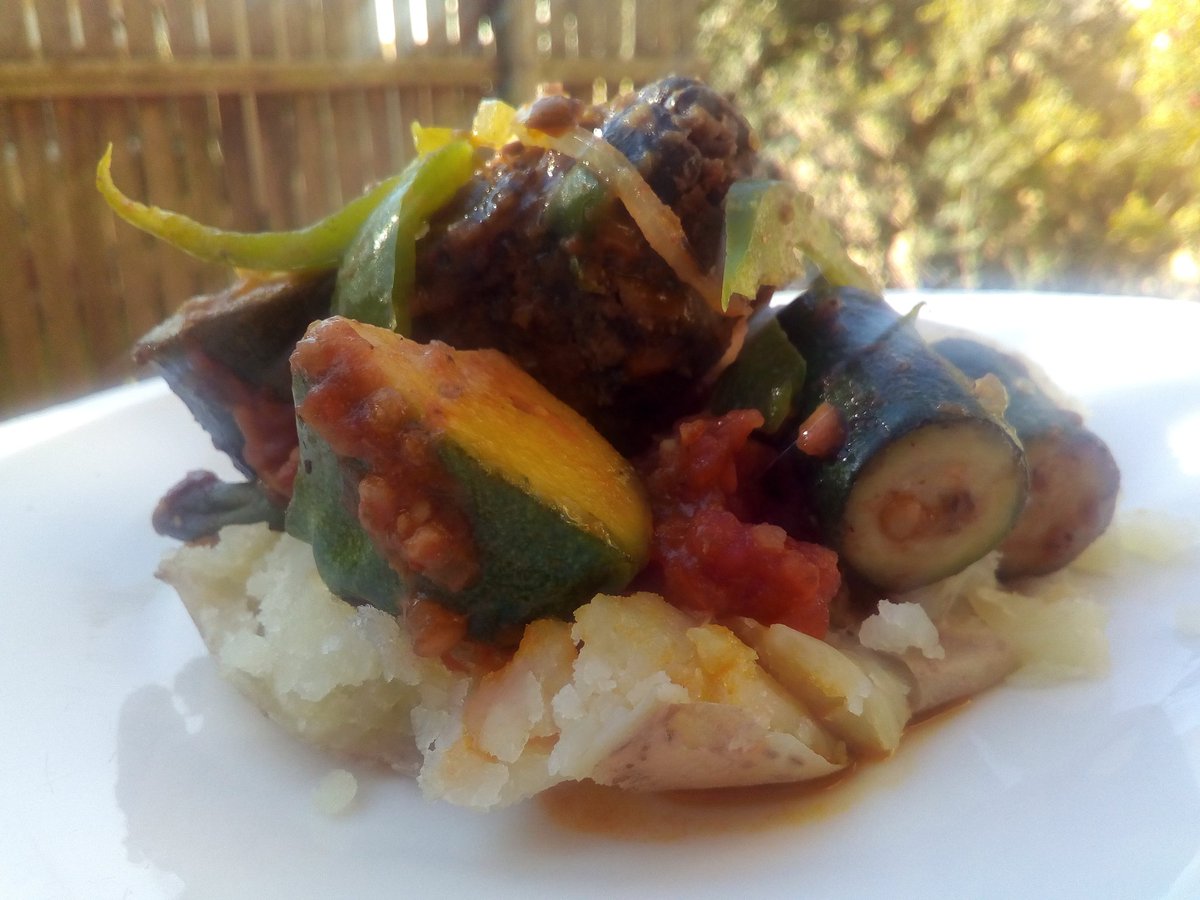BlakOliveSA's tweet photo. Therapy.
I ๐ cooking.
#Foodie #InnerChef #ThePots https://t.co/TBMIaqOCID