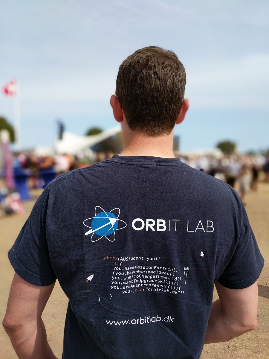 kasperlj's tweet photo. Endnu en spændende dag med #aarhusuni på #fmdk som nu er ved at omstille sig til #landskamp #vmdk #folkefest Tænk hvis alle folk var lige så vilde med kode som fodbold :) #dktech #digitalisering #orbitlabau https://t.co/4qk7PUwwU3