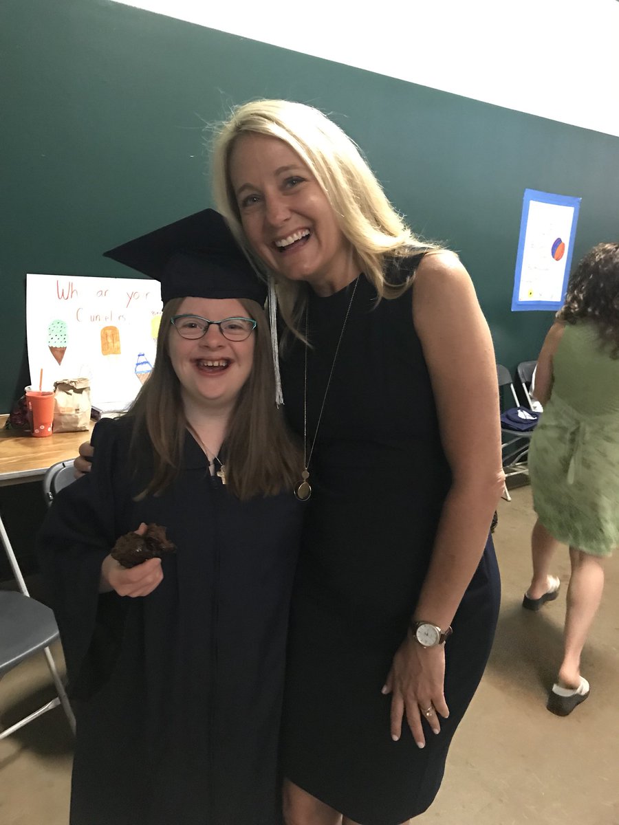 sweet_meghan's tweet photo. Congratulations MMU class of 2018! #mmu2018 #classact https://t.co/GojgG4tCad